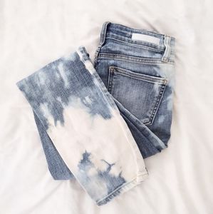 Bleached Boyfriend Jeans